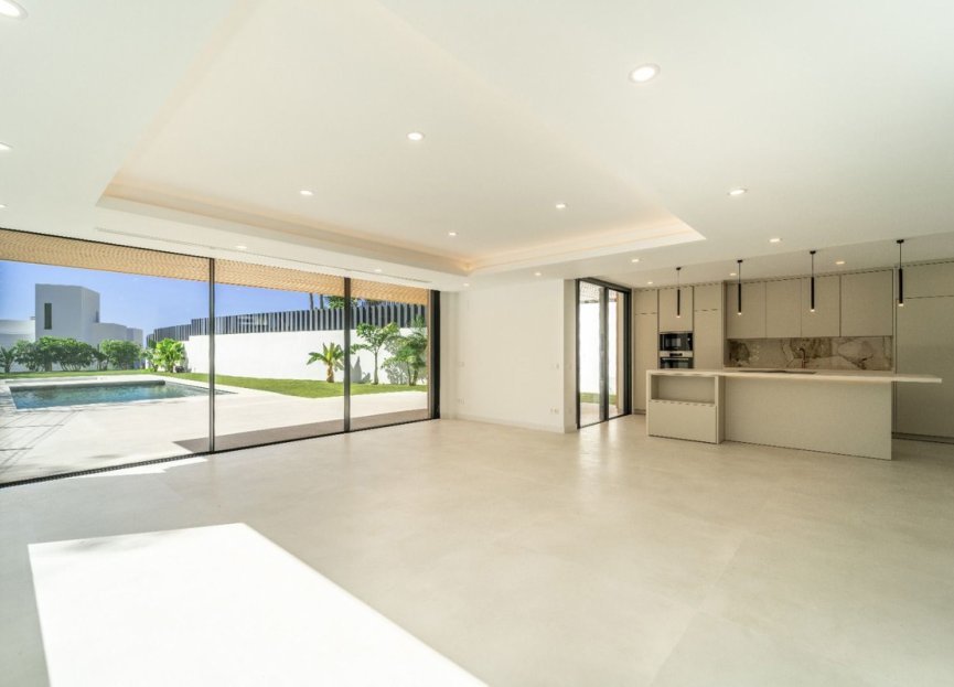 Resale - House - Detached Villa - Benalmádena - La Capellania