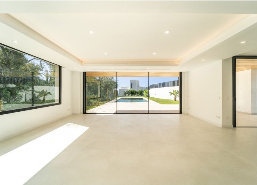 Resale - House - Detached Villa - Benalmádena - La Capellania