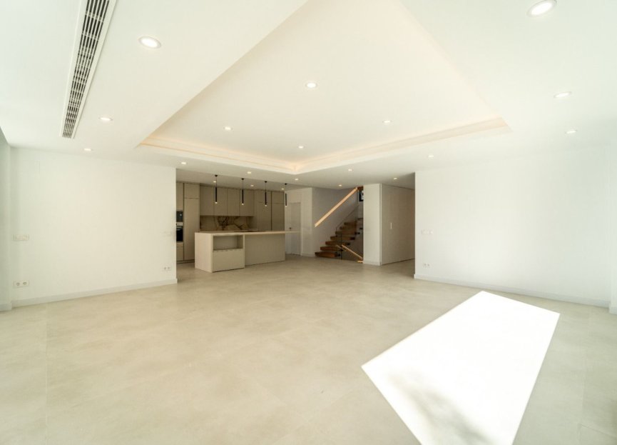 Resale - House - Detached Villa - Benalmádena - La Capellania