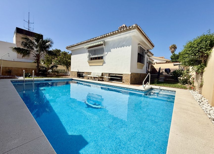 Resale - House - Detached Villa - Benalmádena - Benalmadena Centro