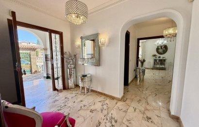 Resale - House - Detached Villa - Benalmádena - Benalmadena Centro