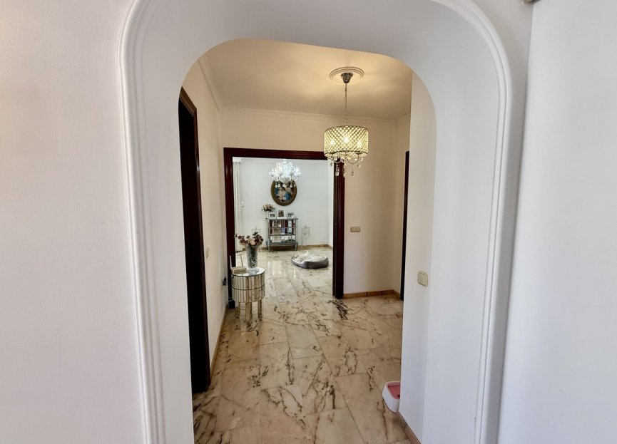 Resale - House - Detached Villa - Benalmádena - Benalmadena Centro
