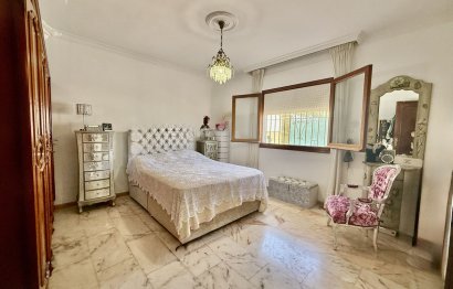 Resale - House - Detached Villa - Benalmádena - Benalmadena Centro