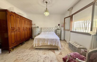 Resale - House - Detached Villa - Benalmádena - Benalmadena Centro