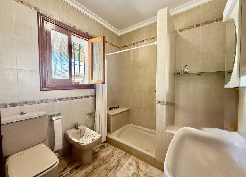 Resale - House - Detached Villa - Benalmádena - Benalmadena Centro