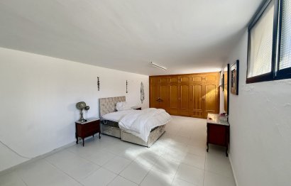 Resale - House - Detached Villa - Benalmádena - Benalmadena Centro