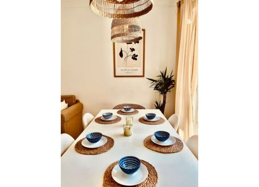 Resale - House - Detached Villa - Estepona - Estepona Centro