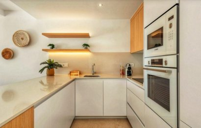 Resale - House - Detached Villa - Estepona - Estepona Centro