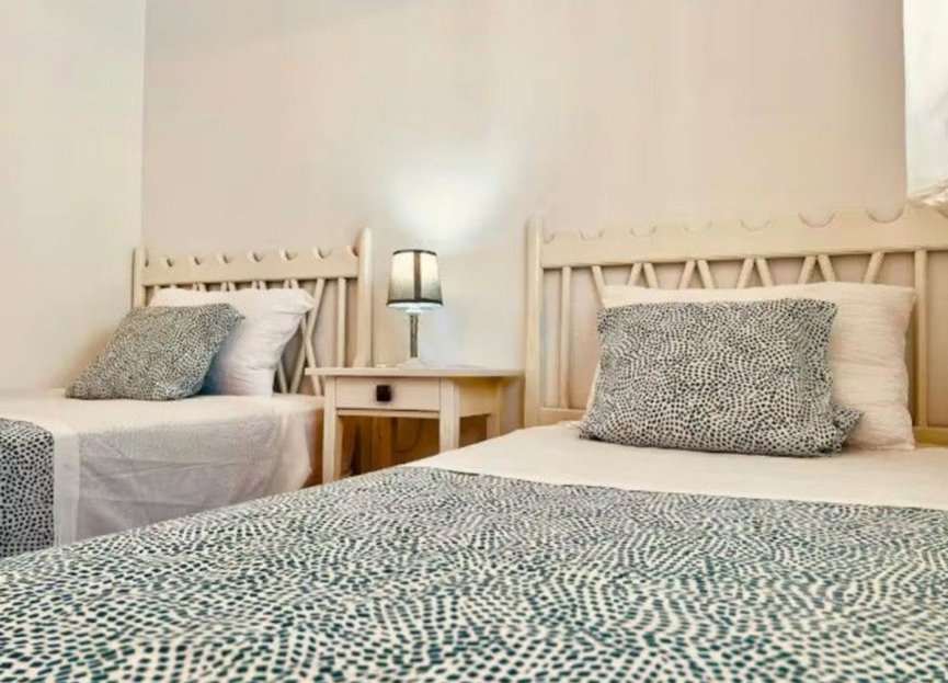 Resale - House - Detached Villa - Estepona - Estepona Centro