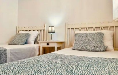 Resale - House - Detached Villa - Estepona - Estepona Centro