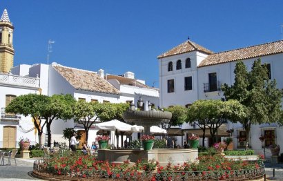 Resale - Apartment - Middle Floor Apartment - Estepona - Estepona Centro