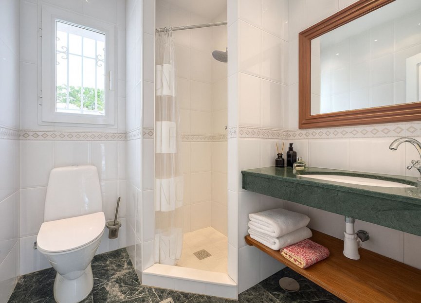 Resale - House - Detached Villa - Benalmádena - La Capellania