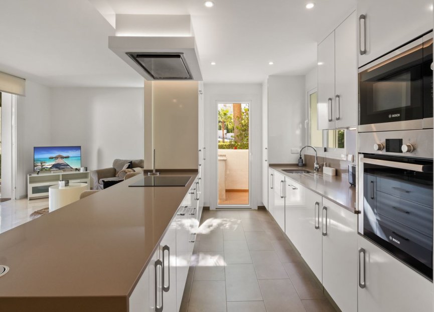 Resale - Ground floor apartment - Casares - Casares Centro