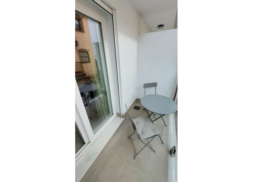 Resale - Apartment - Middle Floor Apartment - Fuengirola - Fuengirola Centro