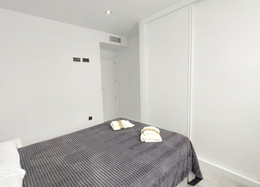 Resale - Apartment - Middle Floor Apartment - Fuengirola - Fuengirola Centro