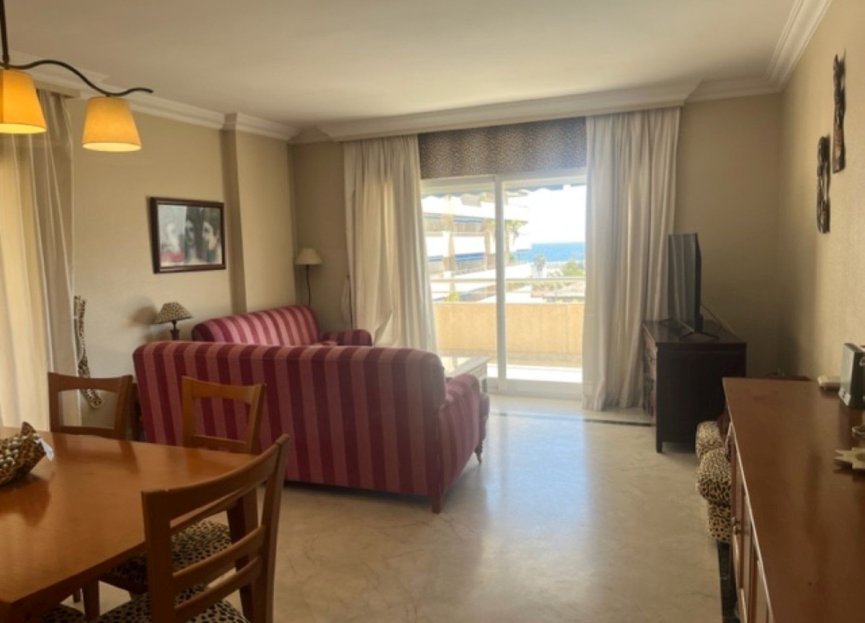 Resale - Apartment - Middle Floor Apartment - Marbella - Puerto Banús