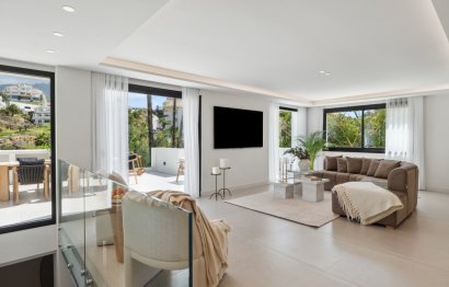 Resale - House - Detached Villa - Marbella - Nueva Andalucia