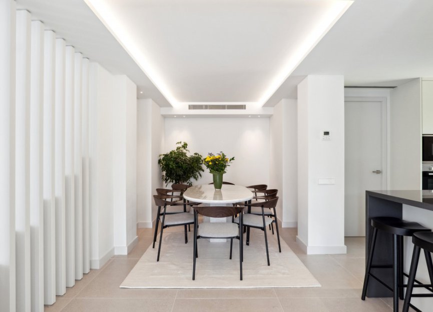 Resale - House - Detached Villa - Marbella - Nueva Andalucia