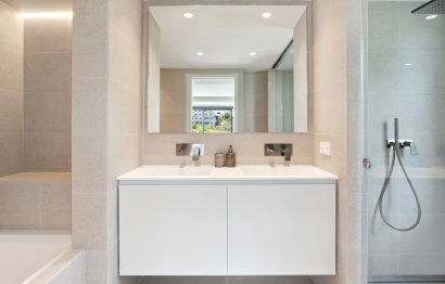 Resale - House - Detached Villa - Marbella - Nueva Andalucia