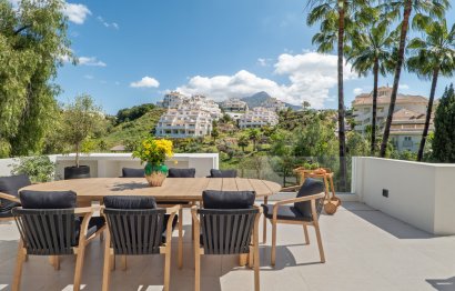 Resale - House - Detached Villa - Marbella - Nueva Andalucia