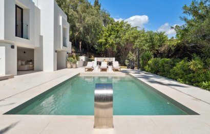 Resale - House - Detached Villa - Marbella - Nueva Andalucia