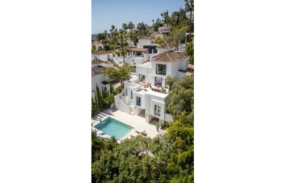 Resale - House - Detached Villa - Marbella - Nueva Andalucia