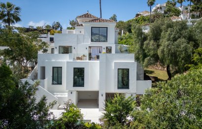 Resale - House - Detached Villa - Marbella - Nueva Andalucia