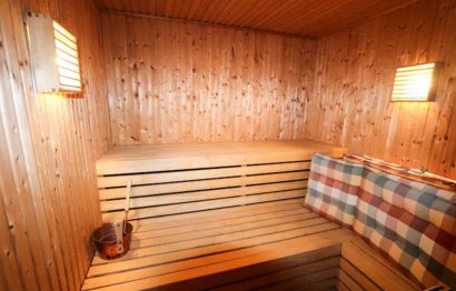 Resale - House - Detached Villa - Marbella - Nueva Andalucia