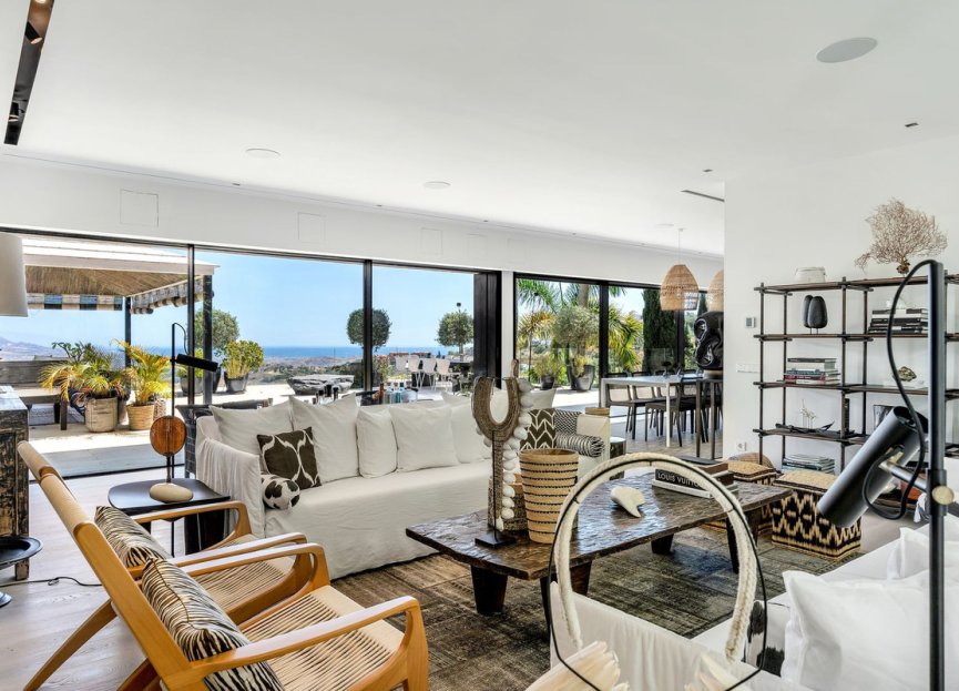 Resale - House - Detached Villa - Marbella - La Mairena