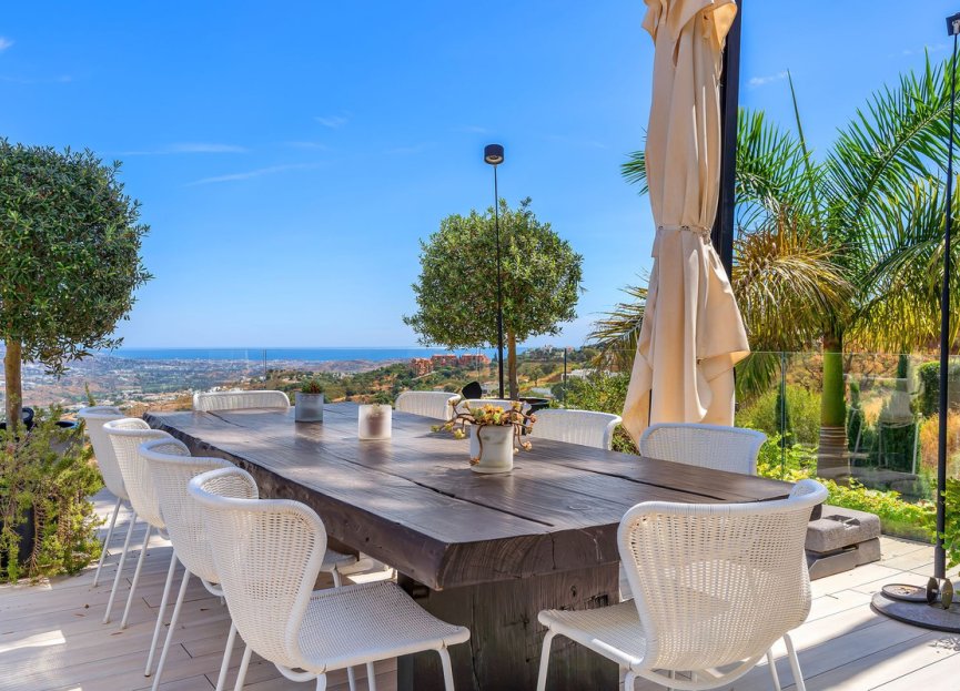 Resale - House - Detached Villa - Marbella - La Mairena