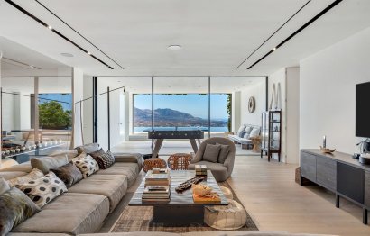 Resale - House - Detached Villa - Marbella - La Mairena