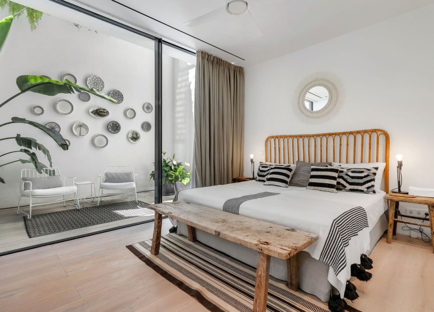 Resale - House - Detached Villa - Marbella - La Mairena