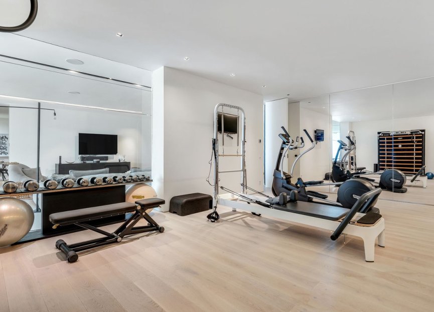 Resale - House - Detached Villa - Marbella - La Mairena