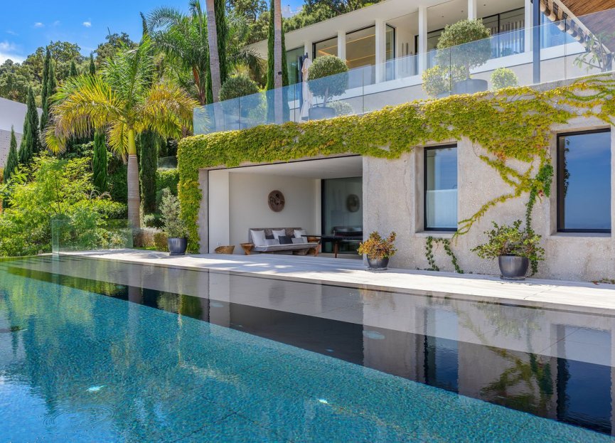 Resale - House - Detached Villa - Marbella - La Mairena