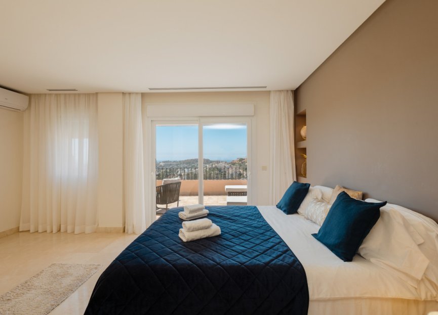 Resale - Apartment - Penthouse - Marbella - Nueva Andalucia