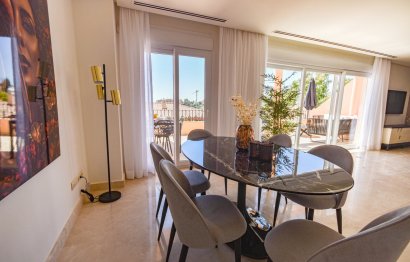 Resale - Apartment - Penthouse - Marbella - Nueva Andalucia