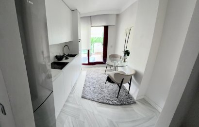 Reventa - Apartment - Middle Floor Apartment - Benahavís - Benahavís Centro