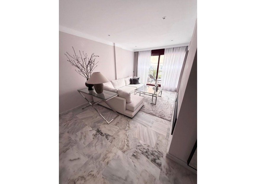 Reventa - Apartment - Middle Floor Apartment - Benahavís - Benahavís Centro