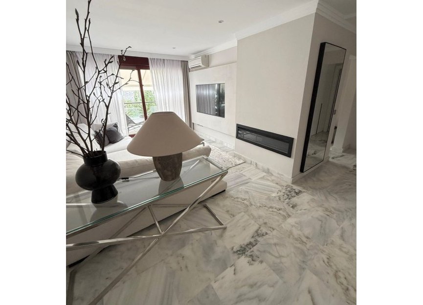 Reventa - Apartment - Middle Floor Apartment - Benahavís - Benahavís Centro