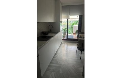 Reventa - Apartment - Middle Floor Apartment - Benahavís - Benahavís Centro