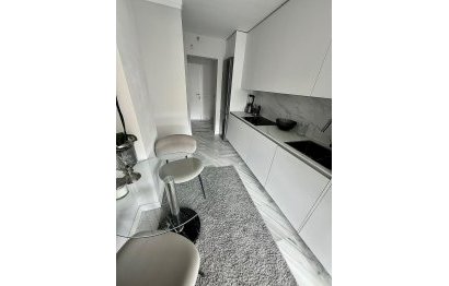 Reventa - Apartment - Middle Floor Apartment - Benahavís - Benahavís Centro