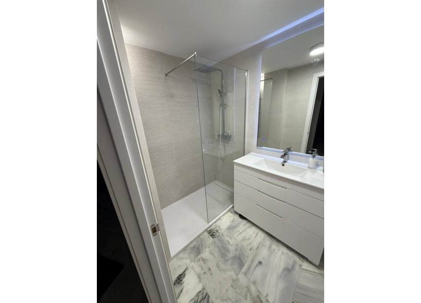 Reventa - Apartment - Middle Floor Apartment - Benahavís - Benahavís Centro