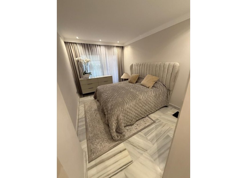 Reventa - Apartment - Middle Floor Apartment - Benahavís - Benahavís Centro