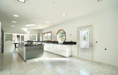 Reventa - House - Detached Villa - Benahavís - Benahavís Centro