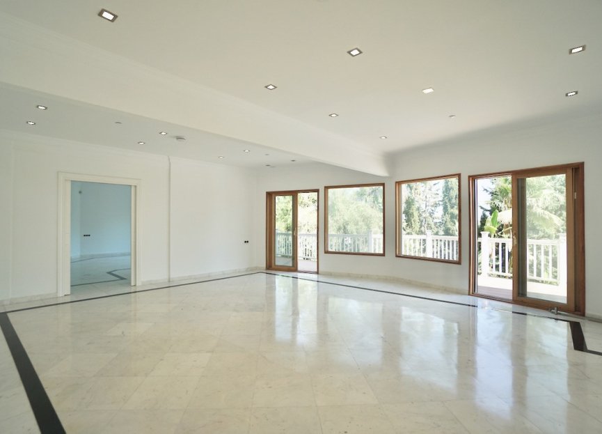 Reventa - House - Detached Villa - Benahavís - Benahavís Centro