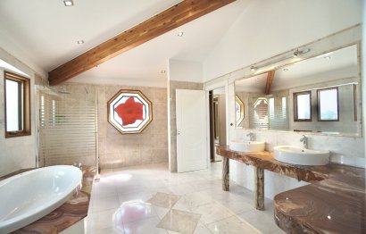 Reventa - House - Detached Villa - Benahavís - Benahavís Centro