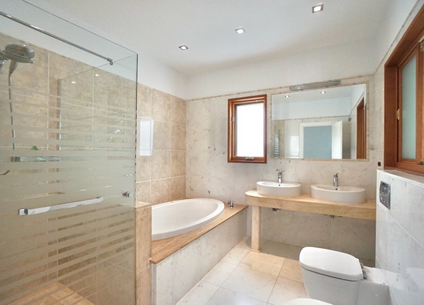 Reventa - House - Detached Villa - Benahavís - Benahavís Centro