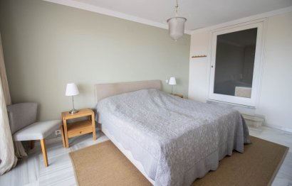 Resale - Apartment - Middle Floor Apartment - Marbella - Nueva Andalucia