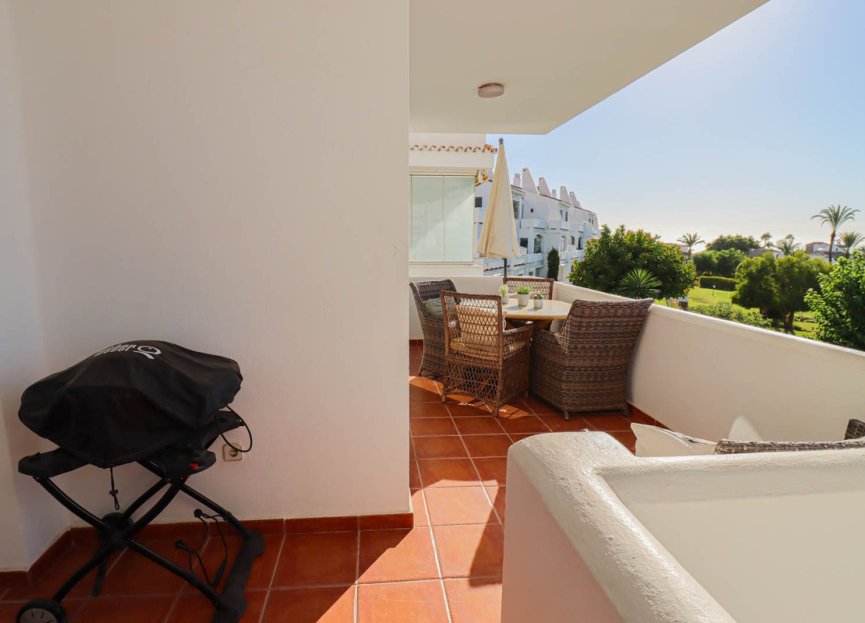 Resale - Apartment - Middle Floor Apartment - Marbella - Nueva Andalucia