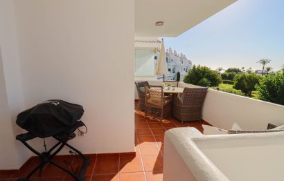 Resale - Apartment - Middle Floor Apartment - Marbella - Nueva Andalucia